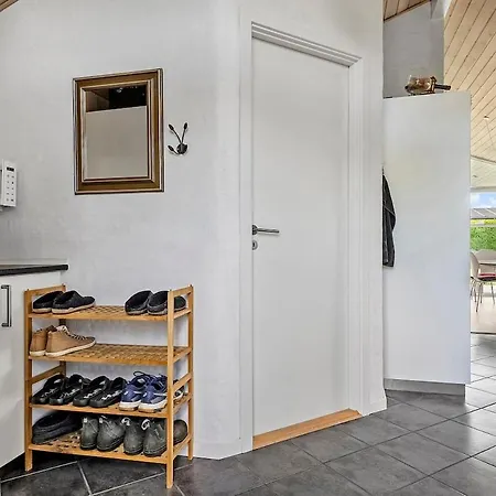 Cozy Summer House, Dyngby With Private Garden Holiday home Odder