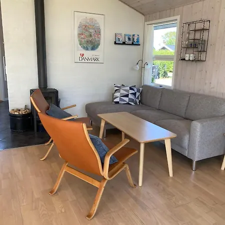 Holiday home Cozy Summer House, Dyngby With Private Garden Odder