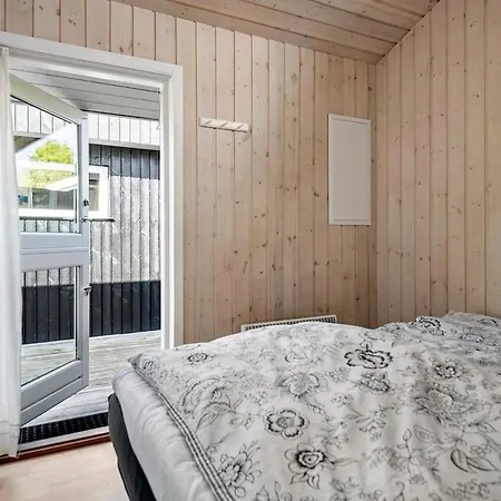 Cozy Summer House, Dyngby With Private Garden Holiday home *